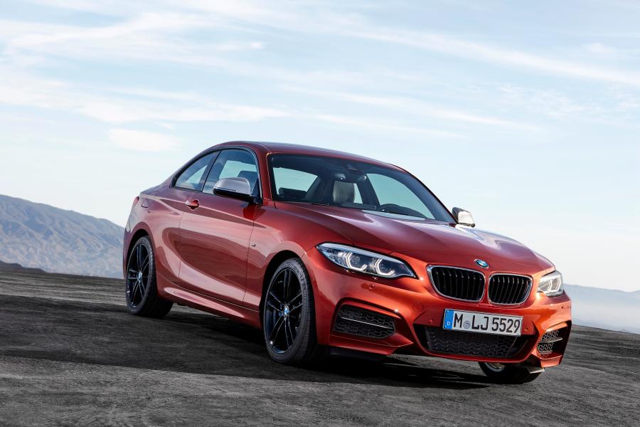  BMW M240i xDrive Coupe 2017 года  (WW) (фото 4 из 116)